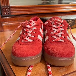 Gola Classic Red Sneakers